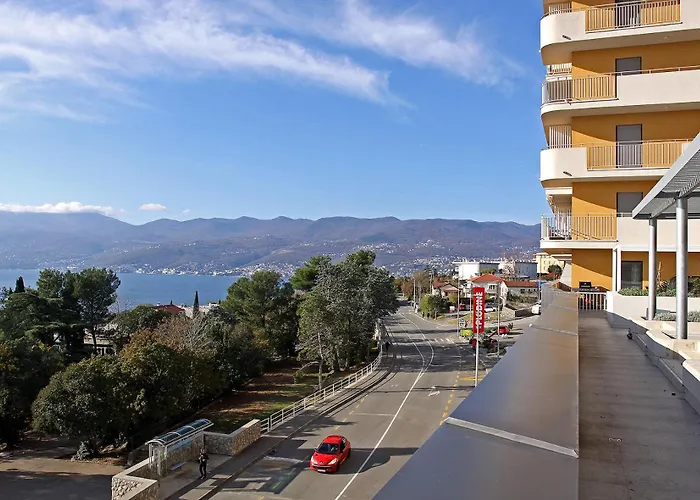 Rio With Garage Parking רייקה