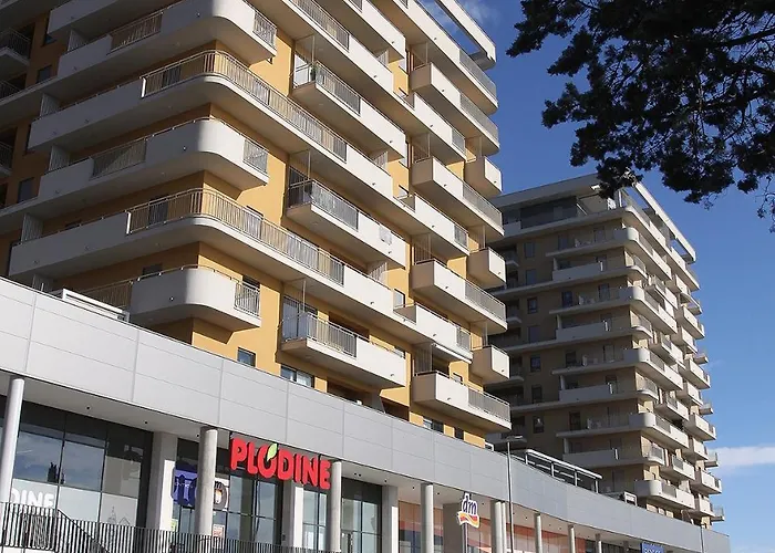 Rio With Garage Parking רייקה