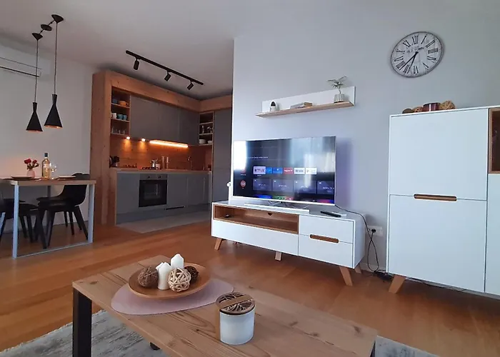 דירה Rio With Garage Parking רייקה